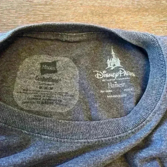 Disney Parks Mickey Mouse T-Shirt Men’s Size Medium Gray Distressed Graphic Logo - Picture 3 of 3
